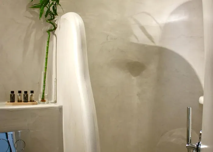 Willa The Lava By A Terre Cave Fira (Santorini)