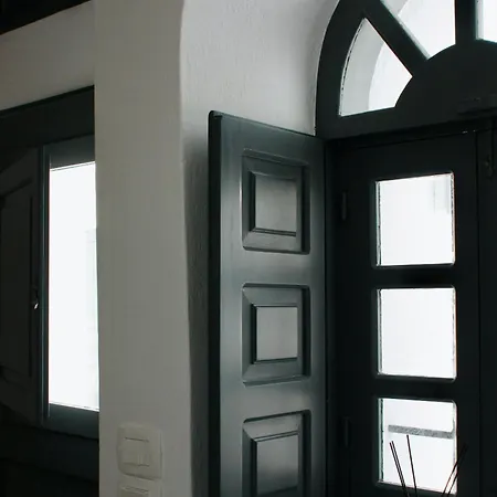 Villa The Lava By A Terre Cave Fira (Santorini)