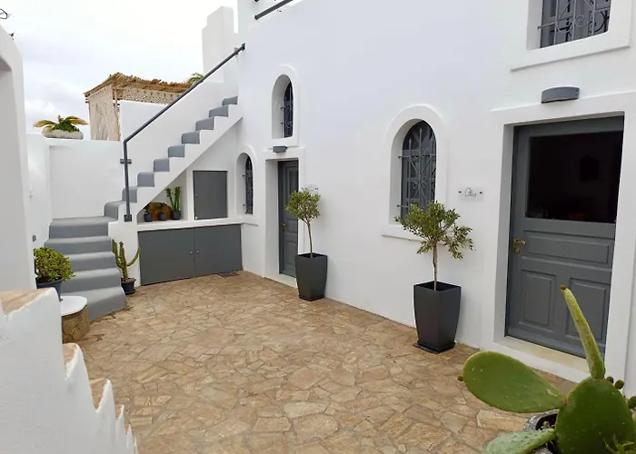 Villa The Lava By A Terre Cave Fira (Santorini)